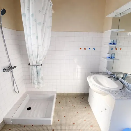 Maison De Ideale Entre Et Commerces - Fr-1-22-219