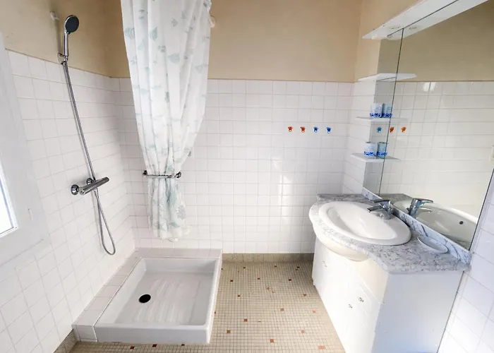 Maison De Ideale Entre Et Commerces - Fr-1-22-219