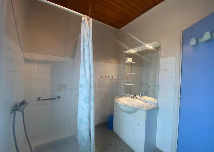 Holiday home Maison De Ideale Entre Et Commerces - Fr-1-22-219