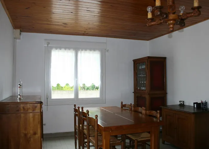 Dom wakacyjny Maison De Ideale Entre Et Commerces - Fr-1-22-219